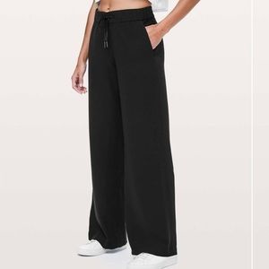 Lululemon On The Fly Pant Wide Leg Black Woven